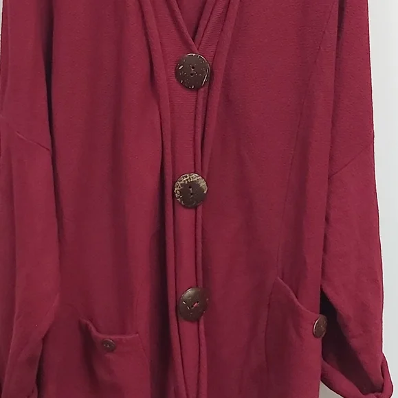 Fenini Red Button Front Sweater - Picture 5 of 9